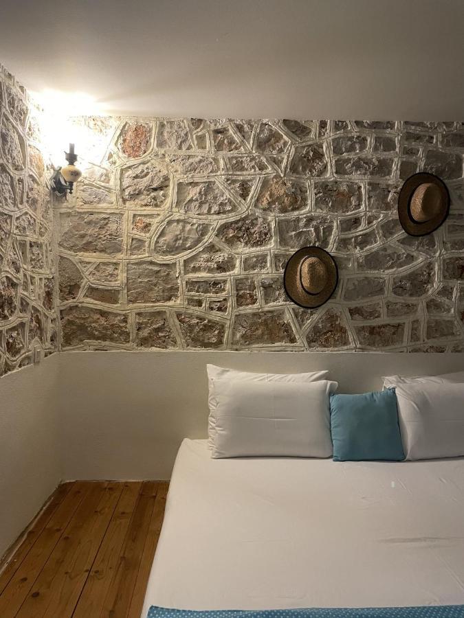 Marina Castellana Studios II Chalki Town 外观 照片