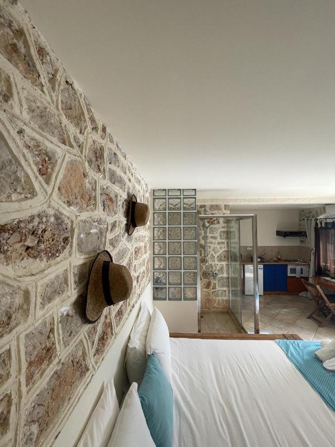 Marina Castellana Studios II Chalki Town 外观 照片