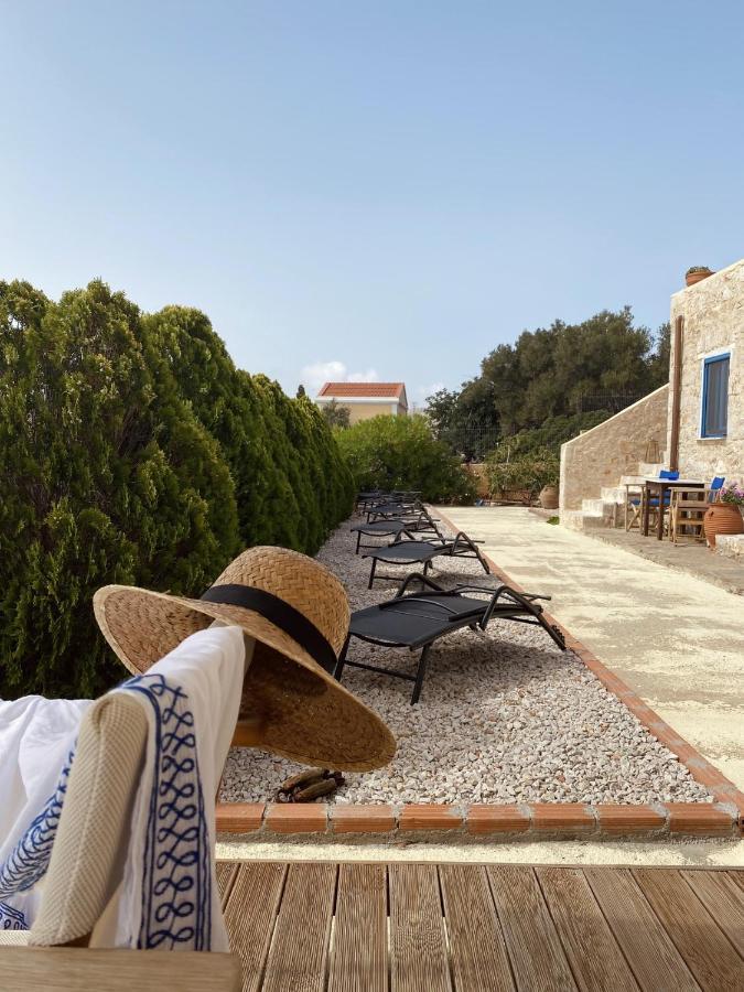 Marina Castellana Studios II Chalki Town 外观 照片